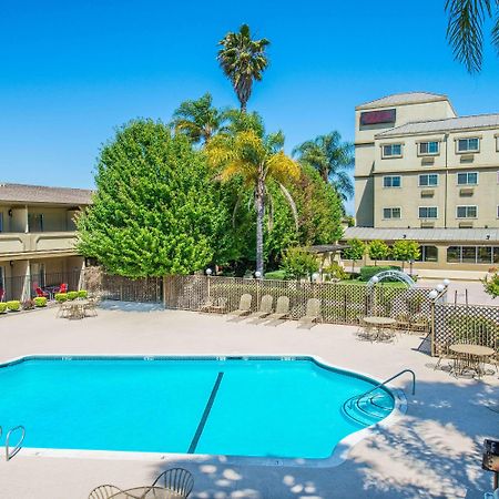 Radisson Hotel West Sacramento Extérieur photo